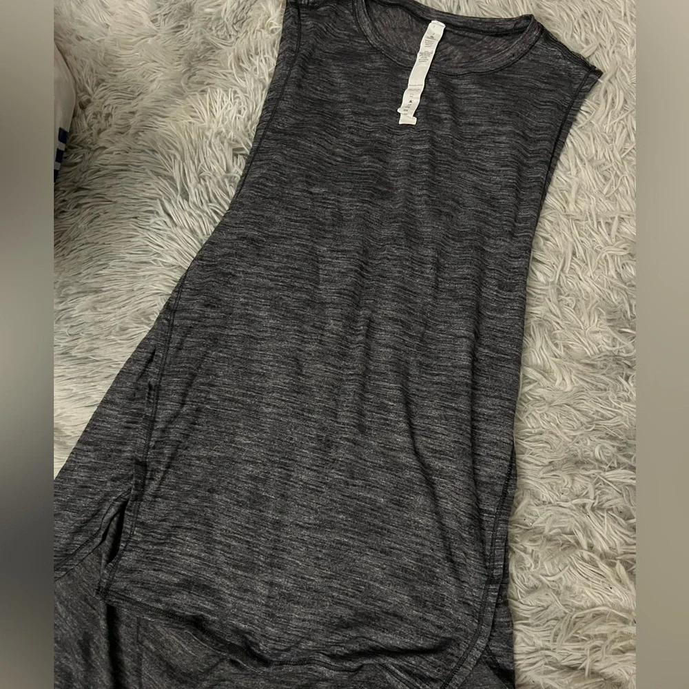 Lululemon tank top - Picture 5 of 7